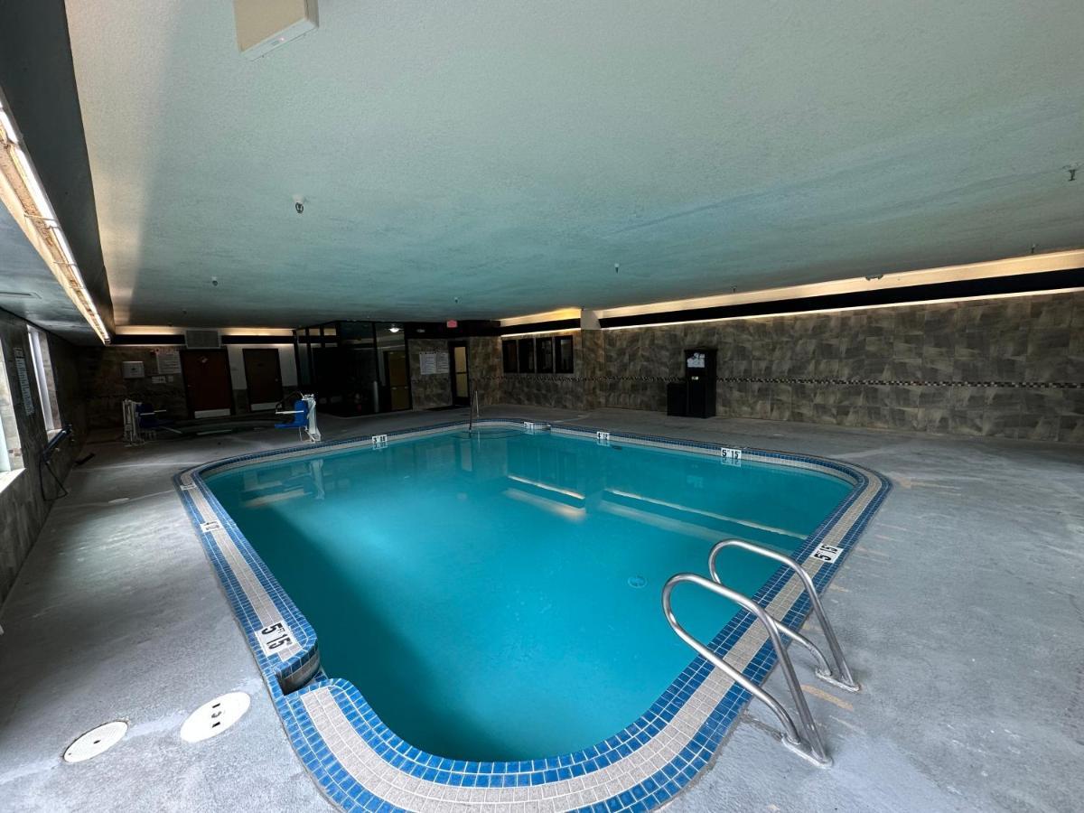 Comfort Suites Near Vancouver Mall Εξωτερικό φωτογραφία