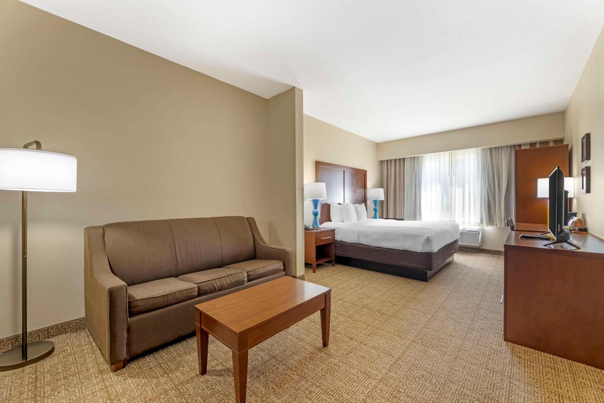 Comfort Suites Near Vancouver Mall Εξωτερικό φωτογραφία