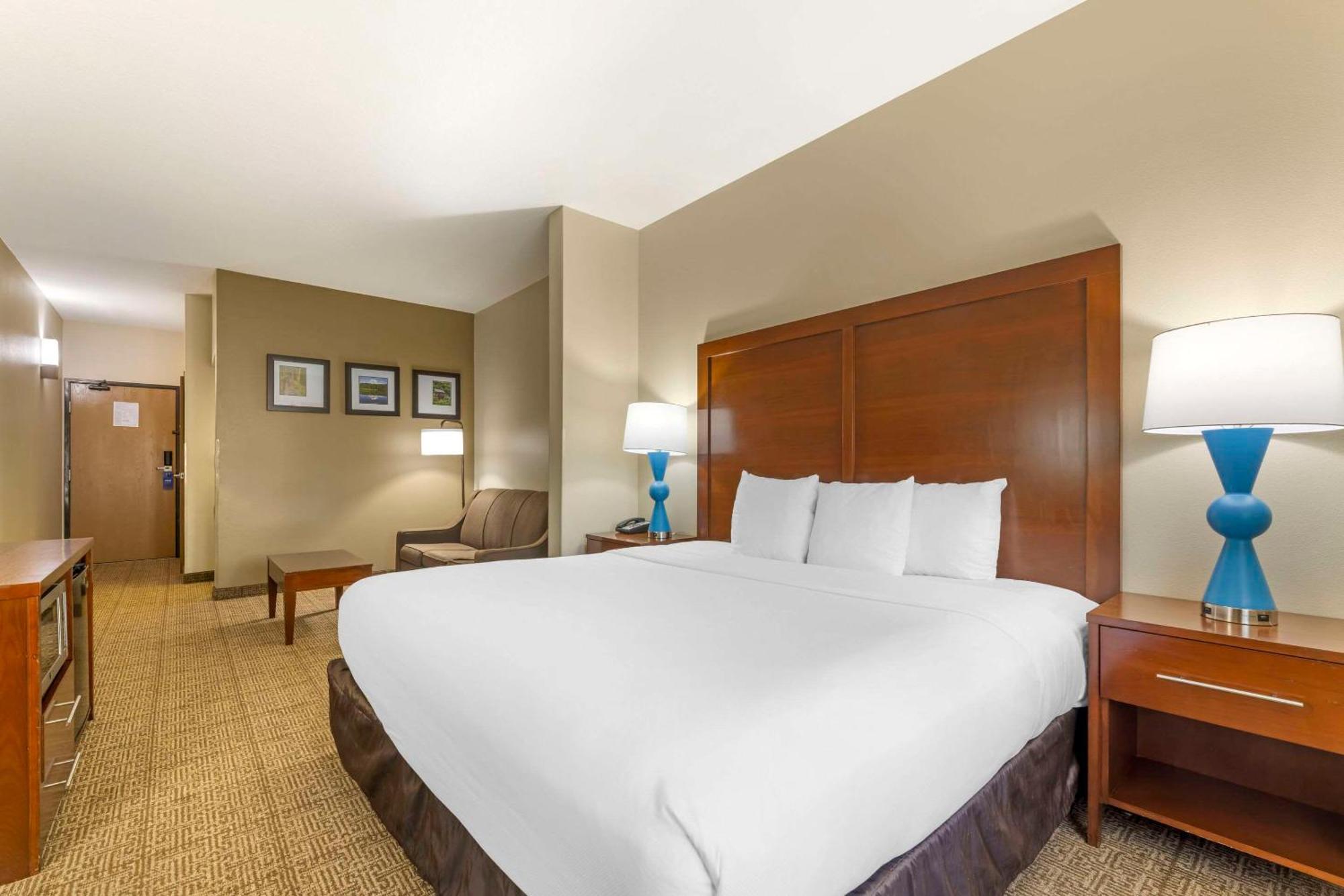 Comfort Suites Near Vancouver Mall Εξωτερικό φωτογραφία