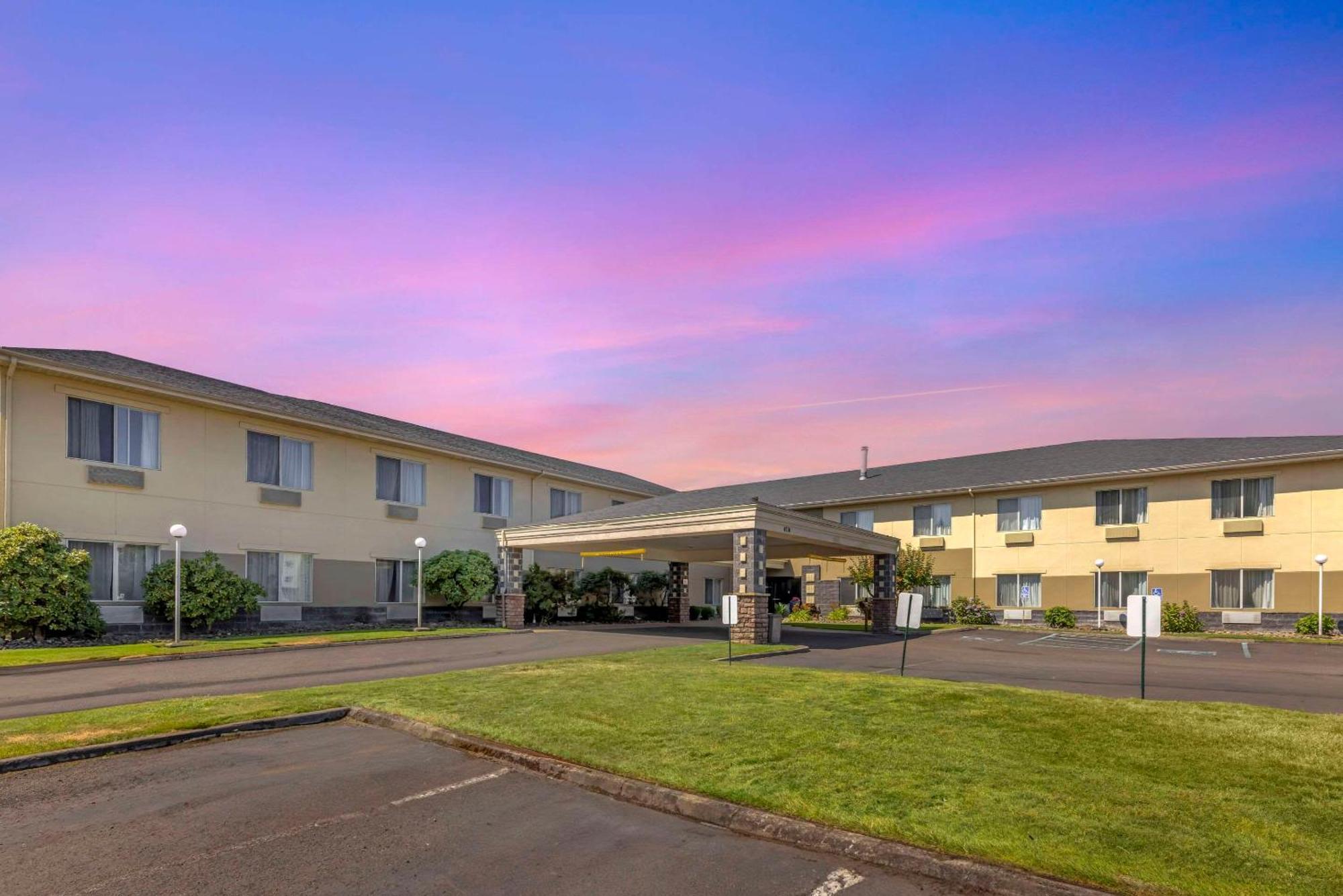 Comfort Suites Near Vancouver Mall Εξωτερικό φωτογραφία